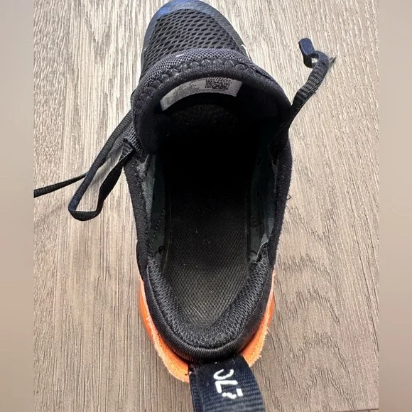 Nike Air Max 270 – Big Kids 2.5Y (Black / Orange) - Picture 9 of 10